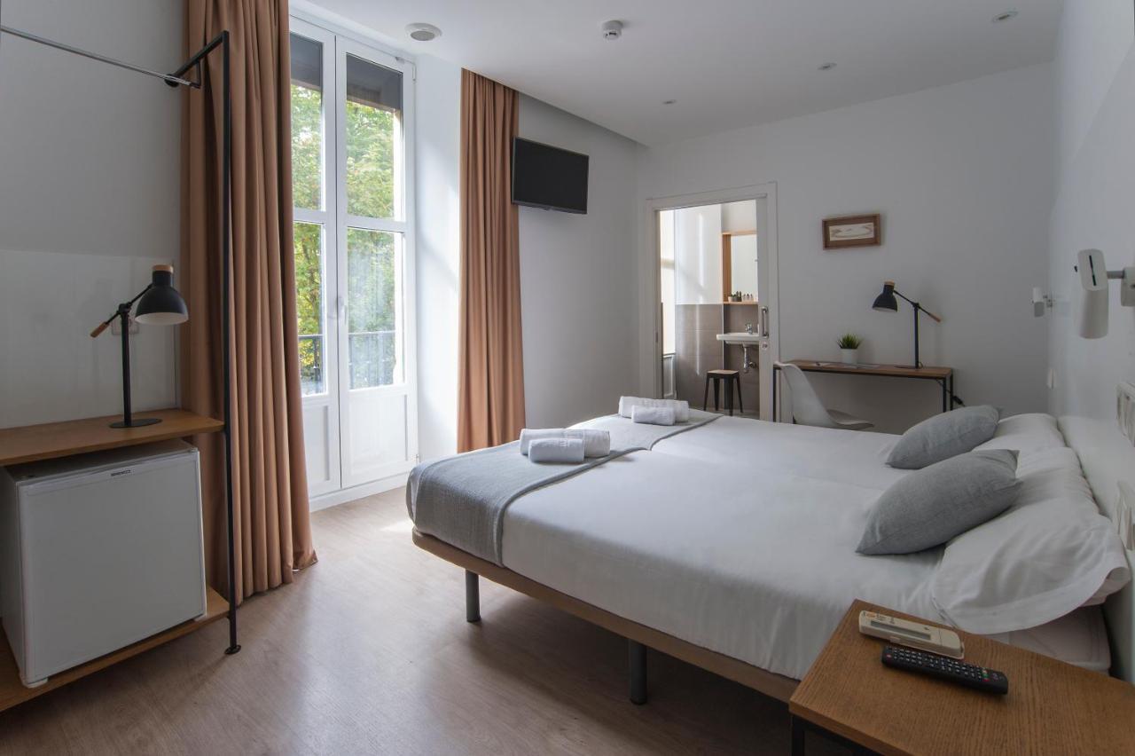 Pension Sarriegi Сан-Себастьян Экстерьер фото
