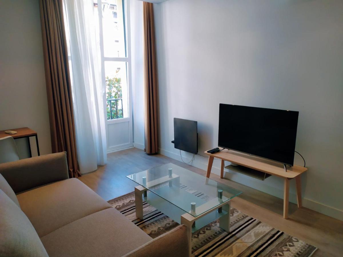 Pension Sarriegi Сан-Себастьян Экстерьер фото