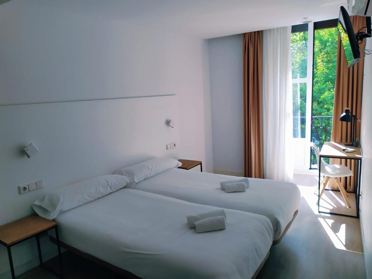 Pension Sarriegi Сан-Себастьян Экстерьер фото