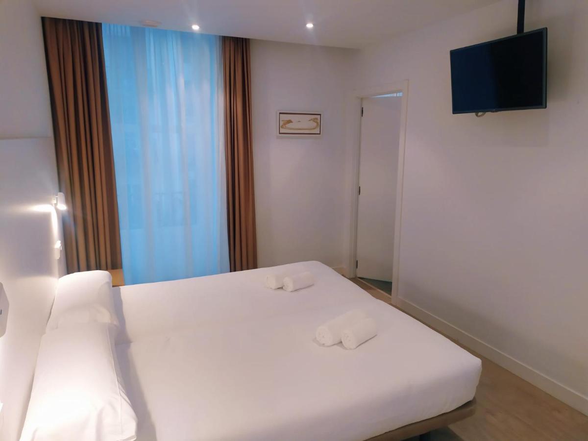 Pension Sarriegi Сан-Себастьян Экстерьер фото